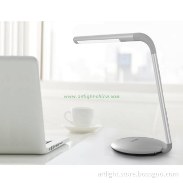 Fashion eye-protecting/Freely adjustable light angles led table lamp